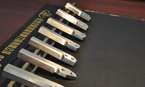 Neatly arranged Pelletizing knife