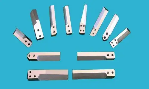 Pelletizing knife