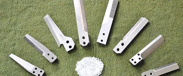 Pelletizing knife